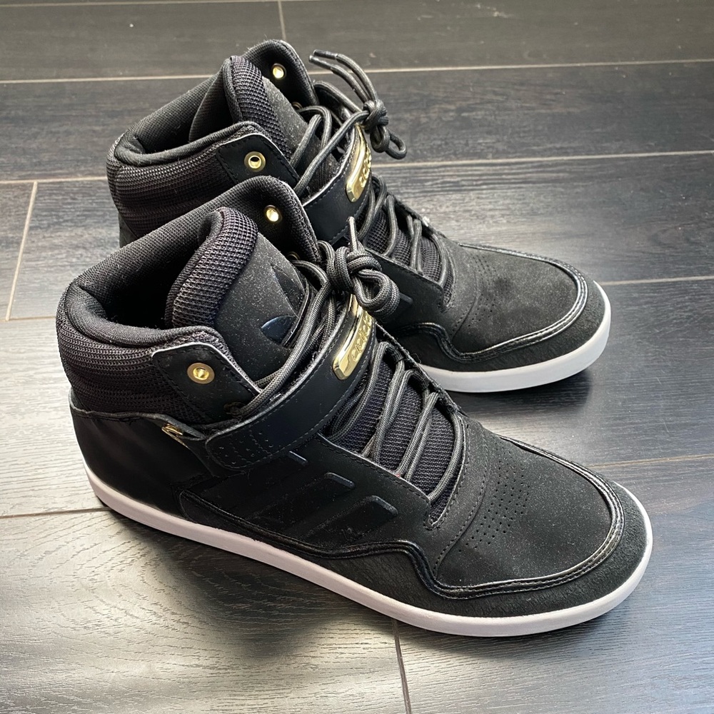 Never worn! Free shipping! Adidas Shoes.